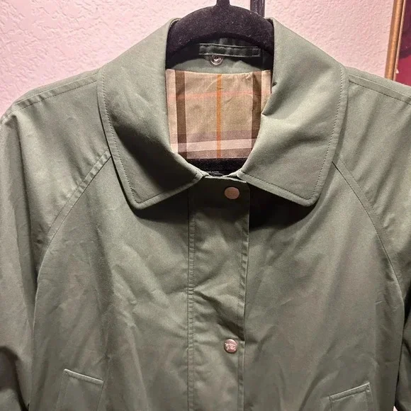 Burberry London Green NovaCheck Women’s Coat size L - Picture 8 of 17